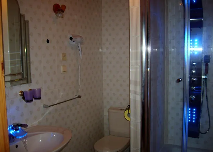 Kwatera prywatna Contra *