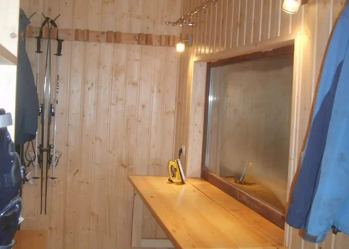 Kwatera prywatna Contra *